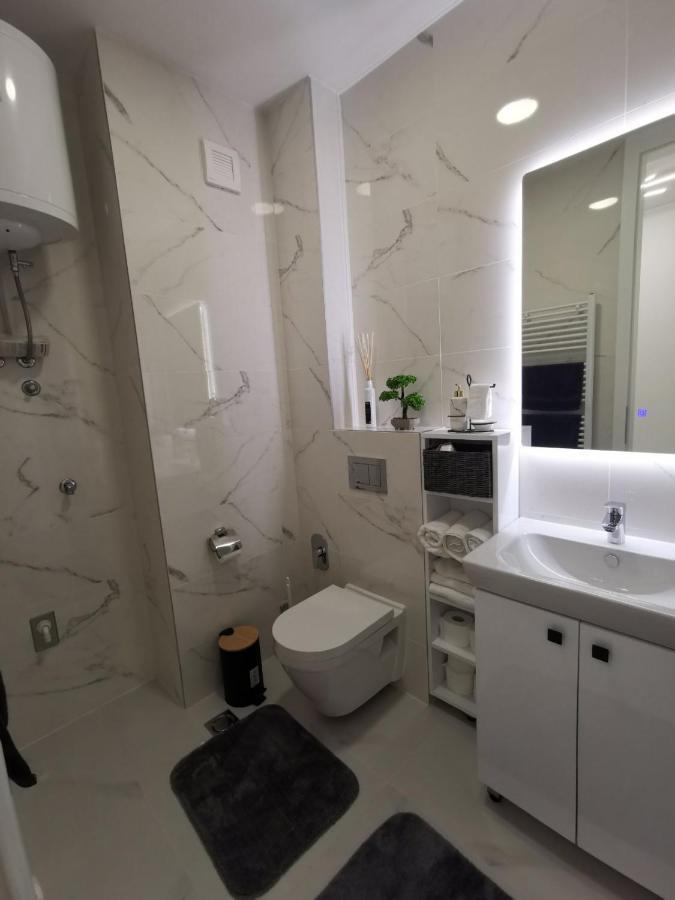 Ssazz Apartment ซาราเยโว ภายนอก รูปภาพ