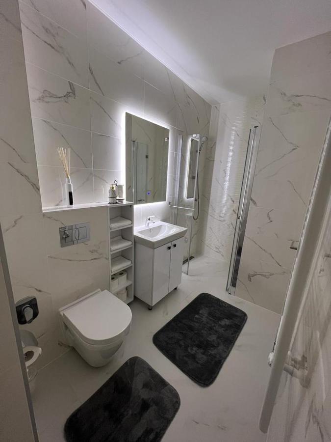 Ssazz Apartment ซาราเยโว ภายนอก รูปภาพ