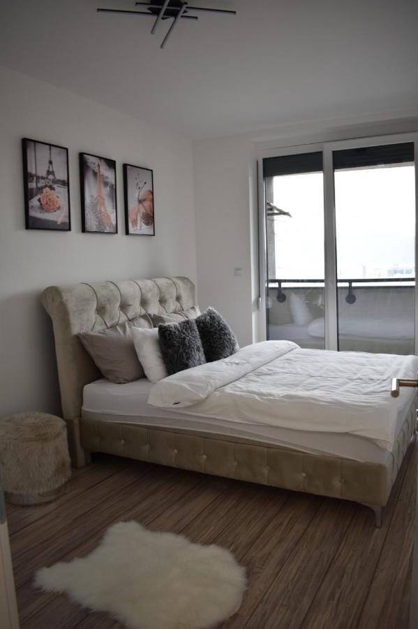 Ssazz Apartment ซาราเยโว ภายนอก รูปภาพ
