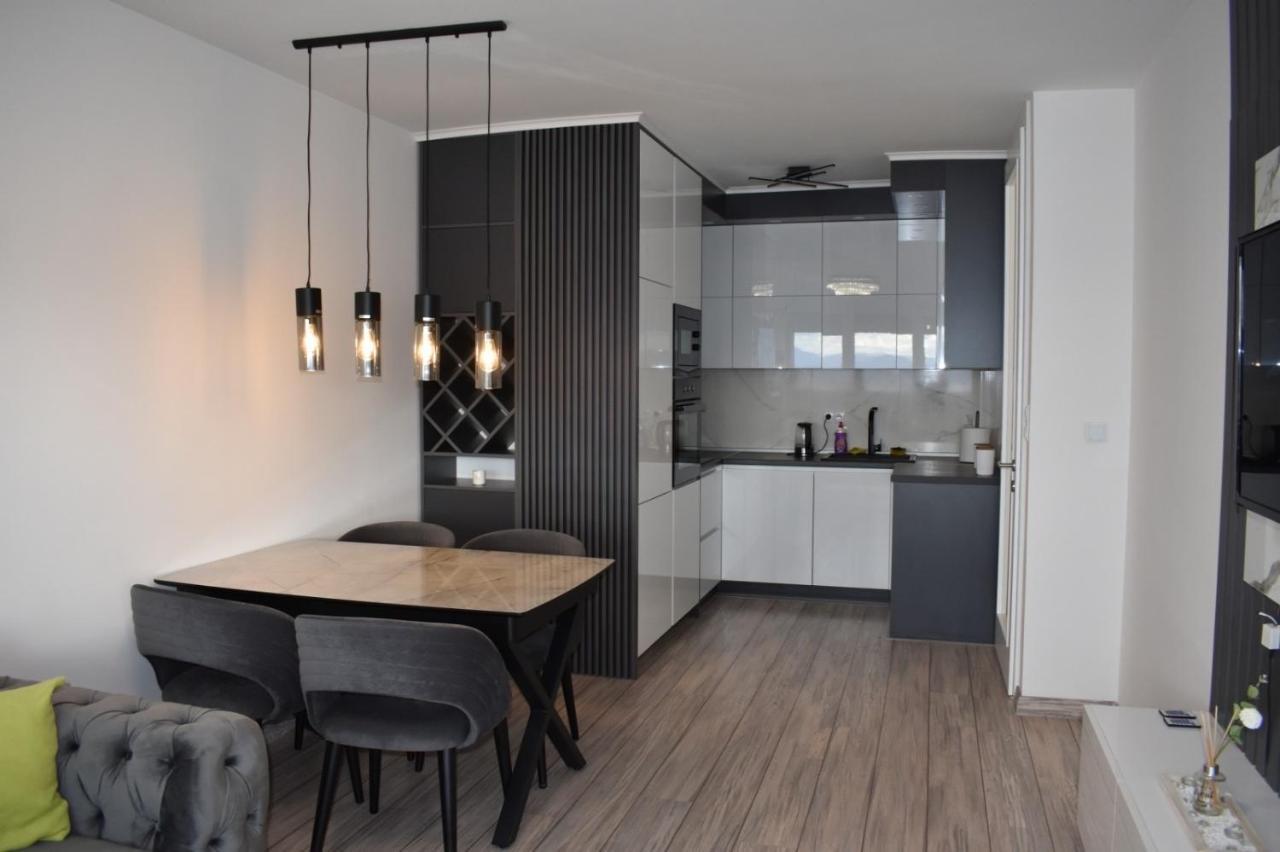 Ssazz Apartment ซาราเยโว ภายนอก รูปภาพ